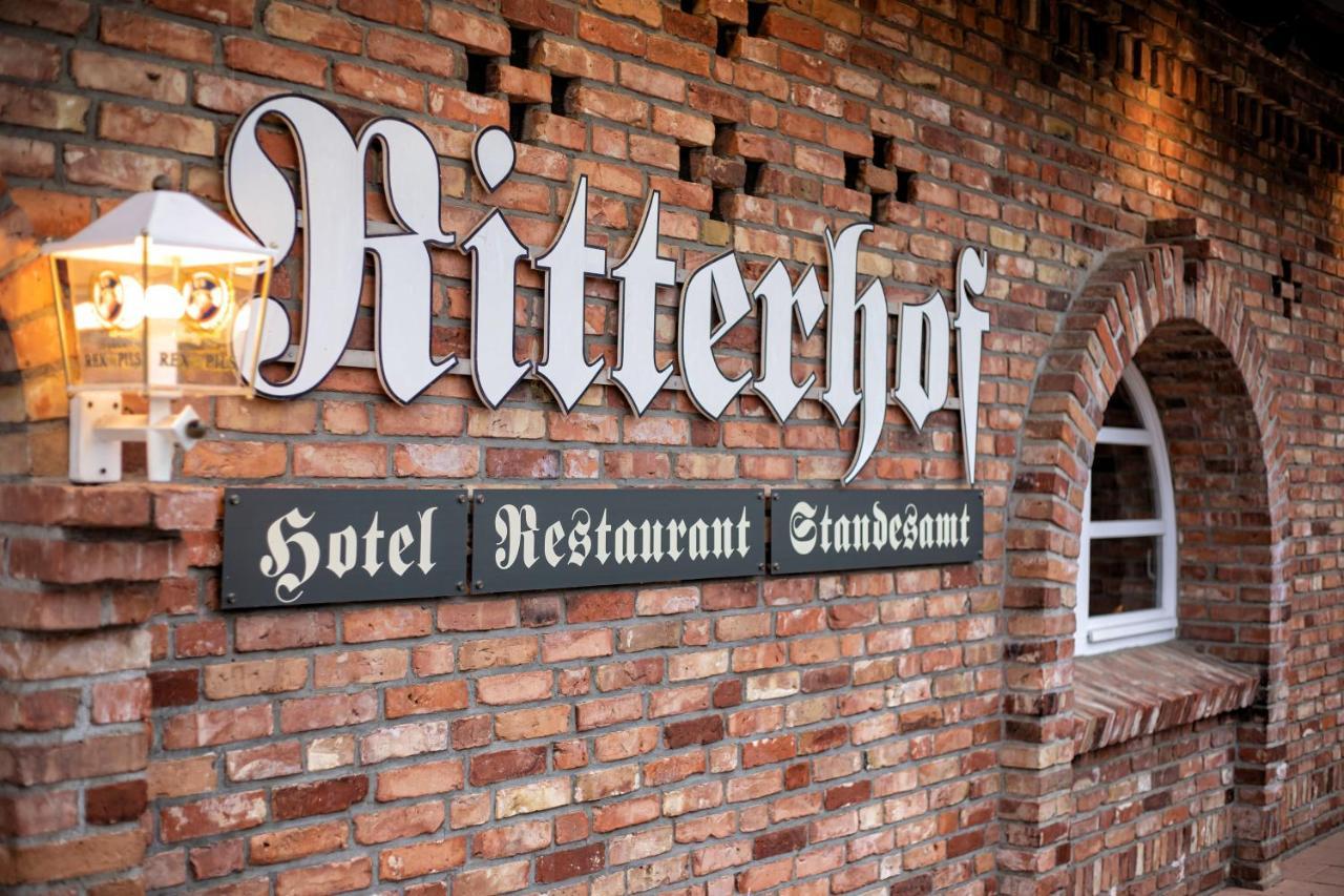 Ritterhof Kampehl Hotel Neustadt  ภายนอก รูปภาพ
