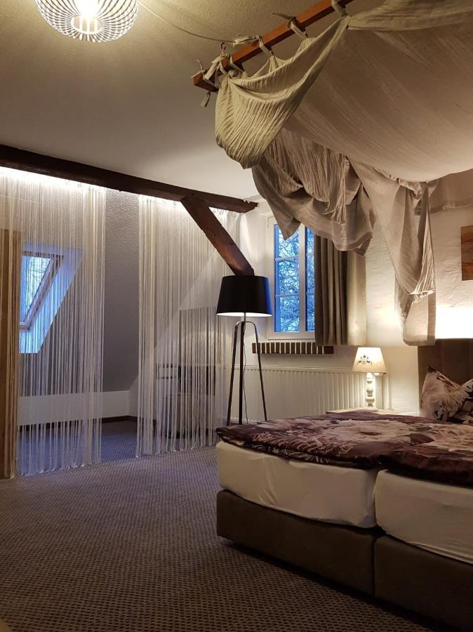 Ritterhof Kampehl Hotel Neustadt  ภายนอก รูปภาพ
