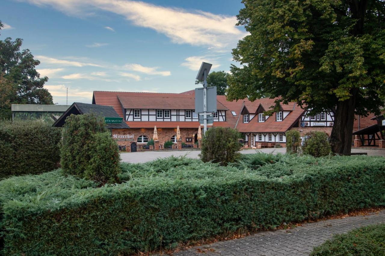 Ritterhof Kampehl Hotel Neustadt  ภายนอก รูปภาพ