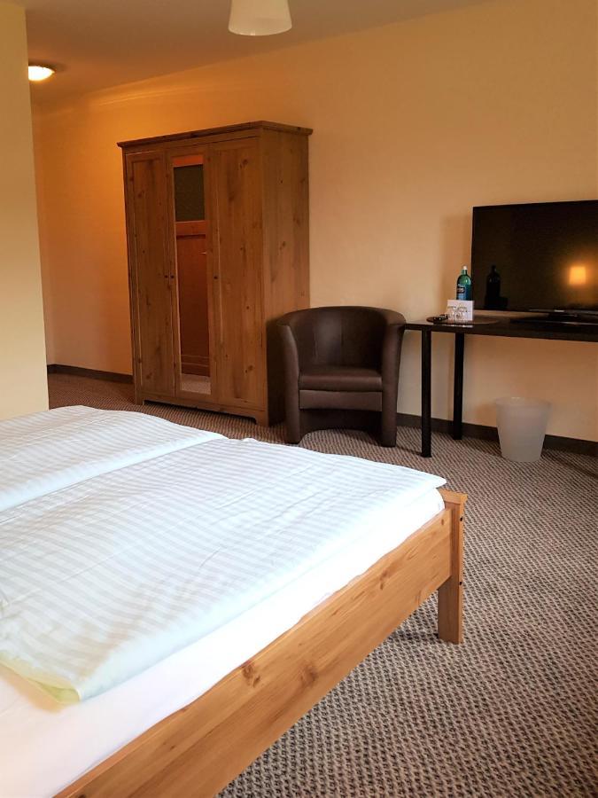 Ritterhof Kampehl Hotel Neustadt  ภายนอก รูปภาพ